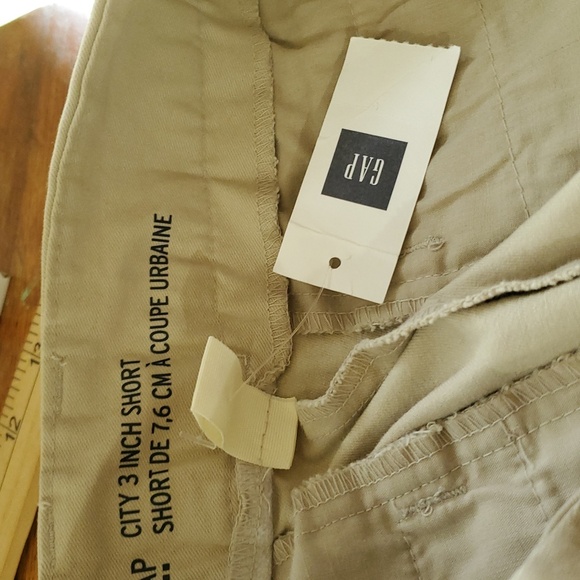 GAP Khaki Short NWT Size 6 - Picture 4 of 4